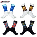 SOCKS WITH POWER BAND